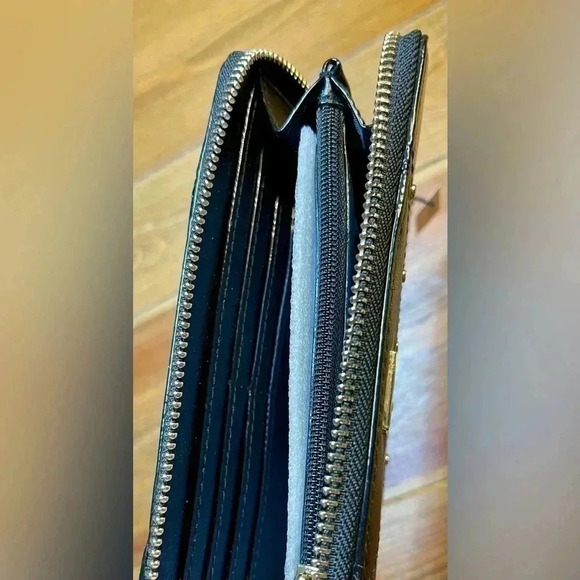 VS Victoria’s Secret Full Zip Wallet | 12 Card Slots | NEW - Picture 7 of 9